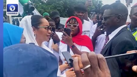 Sen Natasha Denied Access Into NASS Building By Security Operatives Sen Natasha Denied Access Into NASS Building By Security Operatives