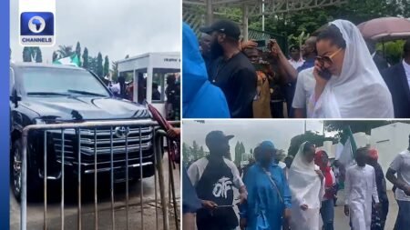 Senator Natasha Makes Way Into NASS Premises On Foot After Stoppage Of Convoy Senator Natasha Makes Way Into NASS Premises On Foot After Stoppage Of Convoy
