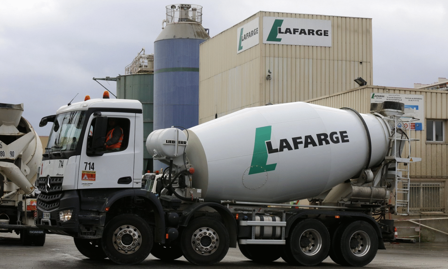 Lafarge Africa reports 352% surge in half-year profit