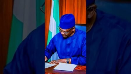 2face Idibia visits Nasarawa state Governor. #news #trendingvideo #trending #global #nigeria
