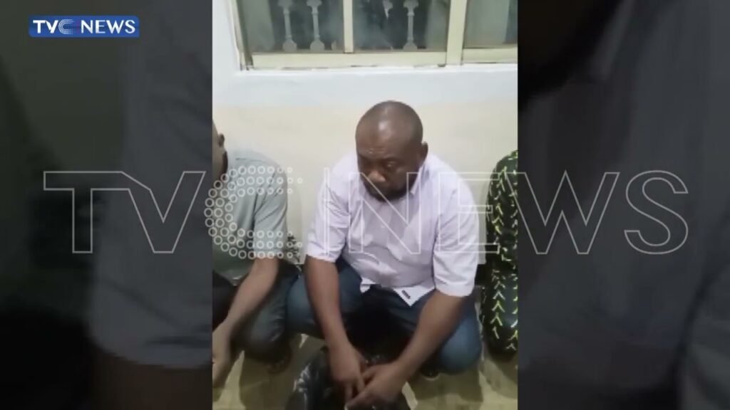 By-Election: Police Allegedly Arrest PDP Chairman, INEC Officials With Cash In Ogun