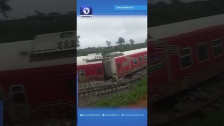Panic As Abuja-Kaduna Train Derails