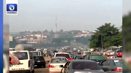 Motorists Stranded In Abuja Over #FreeNnamdiKanu Protest