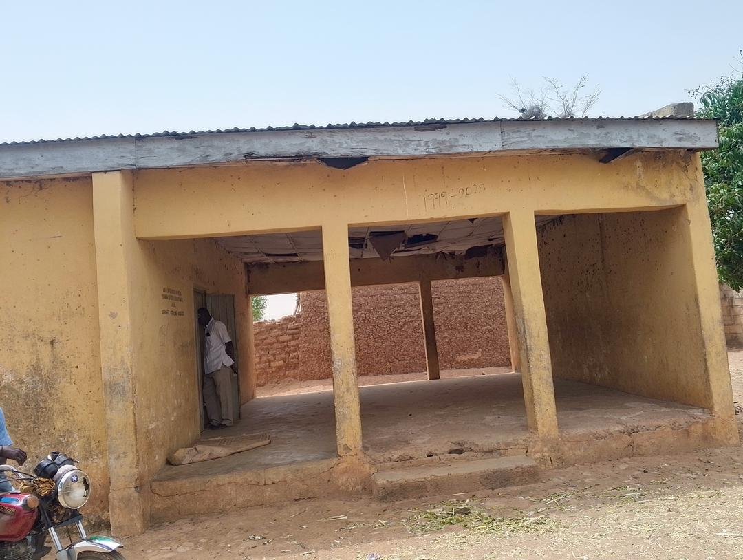 Front view of Rimayen Rake (PHOTO CREDIT: Mariya Shuaibu Suleiman) 