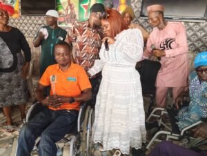 Christmas: Ayinke Badmos Empowers Vulnerable, PLWDs