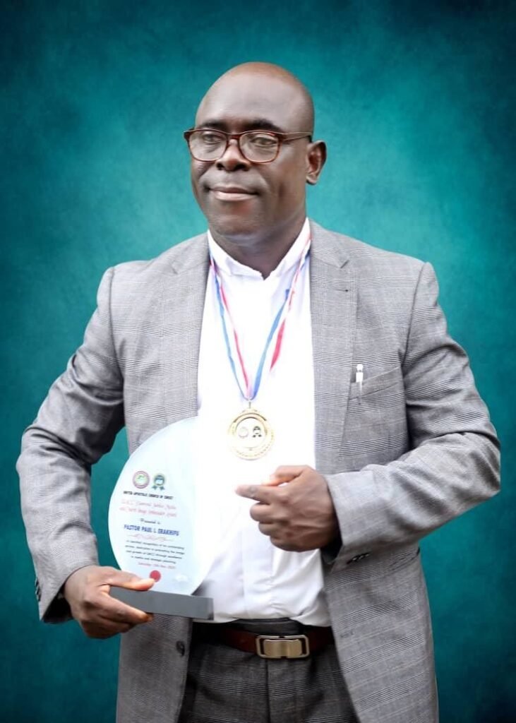 Ace Cinematographer, Paul Erakhifu Honoured With UACC Award