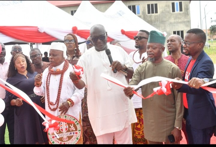 LG Electronics Improves Student Welfare With Solar-Powered Borehole Project In Warri – Independent Newspaper Nigeria LG Electronics Improves Student Welfare With Solar-Powered Borehole Project In Warri – Independent Newspaper Nigeria