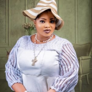 I Never Said I Was Going To Commit Su!cide – Gospel Singer, Busola Oke Clears Air After Opening Up About Her Struggles (Video) I Never Said I Was Going To Commit Su!cide – Gospel Singer, Busola Oke Clears Air After Opening Up About Her Struggles (Video)
