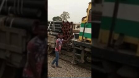 Abuja train go bad #news #youtubeshorts #channel #shorts #nigeria #nigerianews #train #abuja #tvc