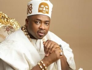 Lagos Deputy Speaker Felicitates Oba Elegushi at 50