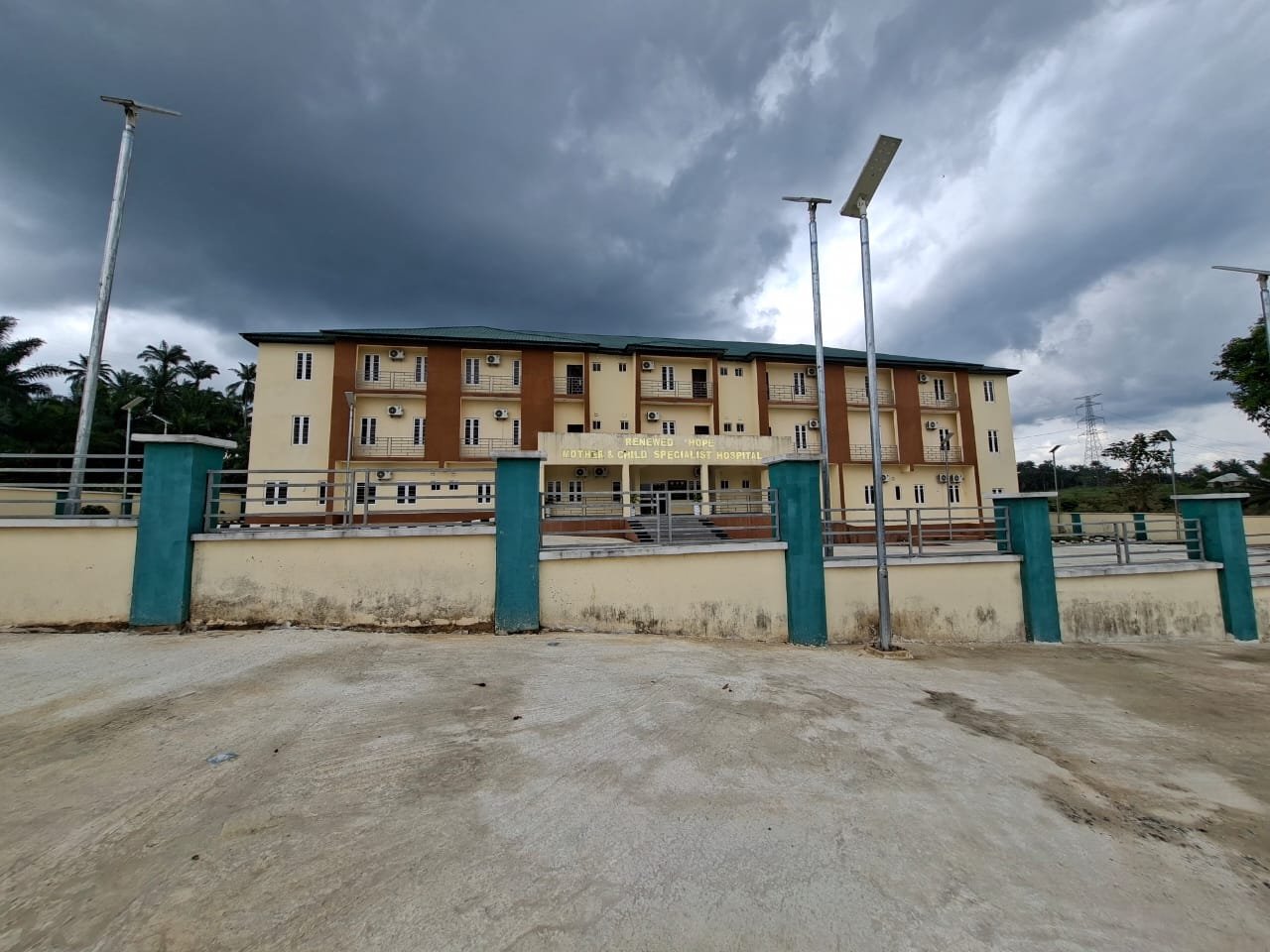 The abandoned mother and child hospital