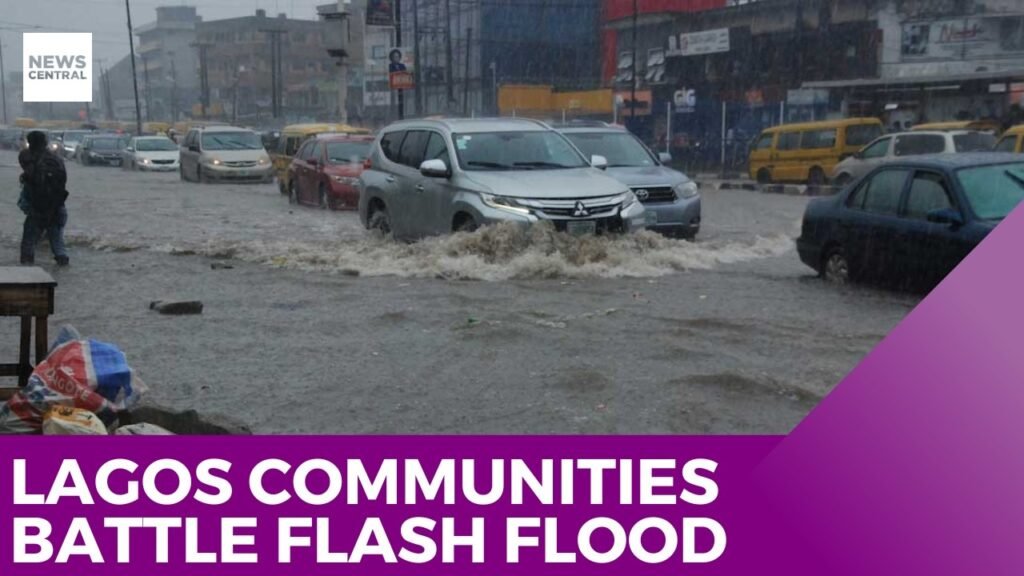 Flash Floods Disrupt Movement, Submerge Lagos Communities Flash Floods Disrupt Movement, Submerge Lagos Communities