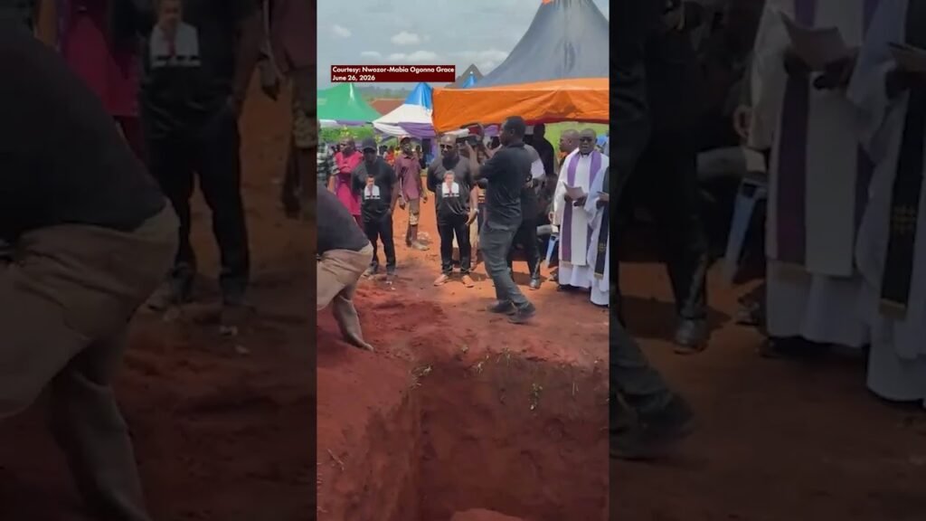 Nasawing Ateneo student-athlete na si Divine Adili, inilibing na sa Nigeria Nasawing Ateneo student-athlete na si Divine Adili, inilibing na sa Nigeria