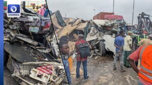 One Dead As ‘multiple crash’ Crash On Kara Bridge Causes Gridlock Along Lagos-Ibadan Expressway