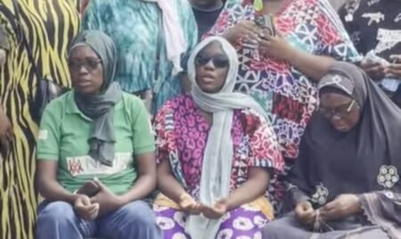 Ogogo’s burial underway in Ilaro (PHOTOS)