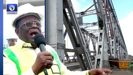 FG To Shut First Niger Bridge For Emergency Repairs FG To Shut First Niger Bridge For Emergency Repairs