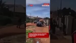 VIDEO SHOWS POLICE OFFICERS FLEEING DRONE IN OSOGBO, OSUNSTATE VIDEO SHOWS POLICE OFFICERS FLEEING DRONE IN OSOGBO, OSUNSTATE