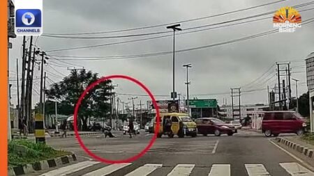 Moment A Commuter Fell Off A Moving Vehicle In Lagos + More | Trending Moment A Commuter Fell Off A Moving Vehicle In Lagos + More | Trending