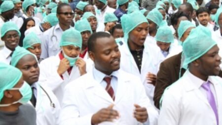 Resident doctors give FG 14-day ultimatum to meet demands or face industrial action