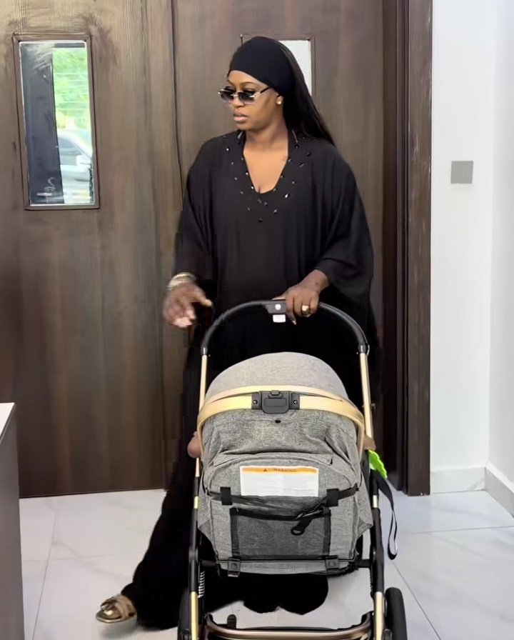 Natasha Osawaru and her baby (PHOTO CREDIT_ Instagram@honourableosawaru)