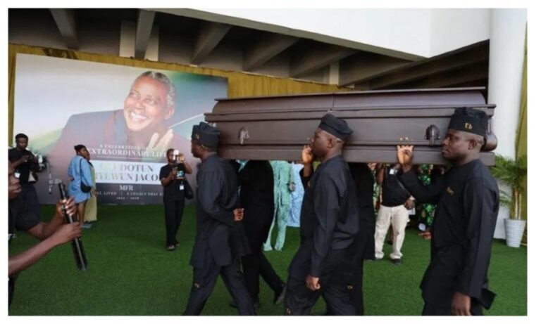 Olu Jacobs laid to rest in Lagos Olu Jacobs laid to rest in Lagos